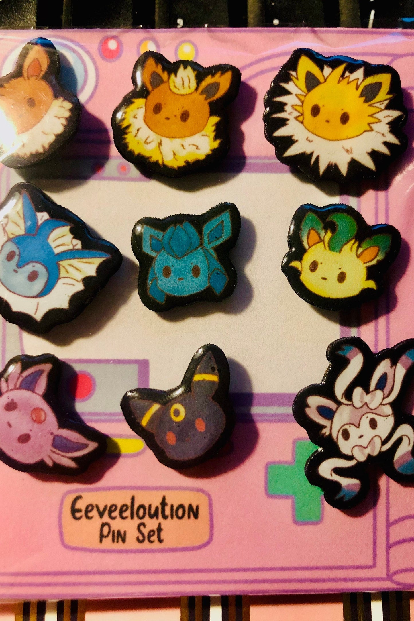 Eeveelutions Pokemon Pin Set