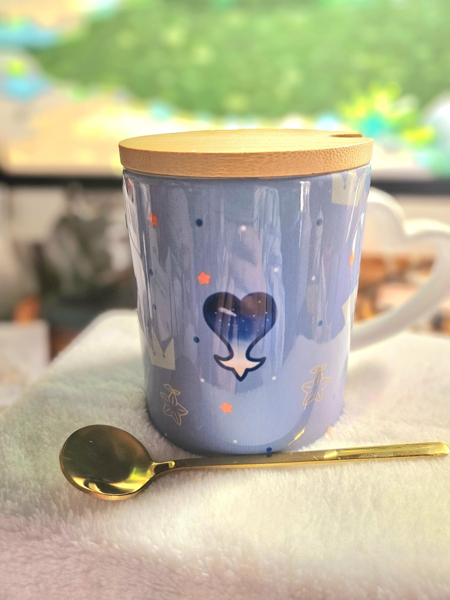 Riku KH Mug Heart Handle w/Bamboo Lid